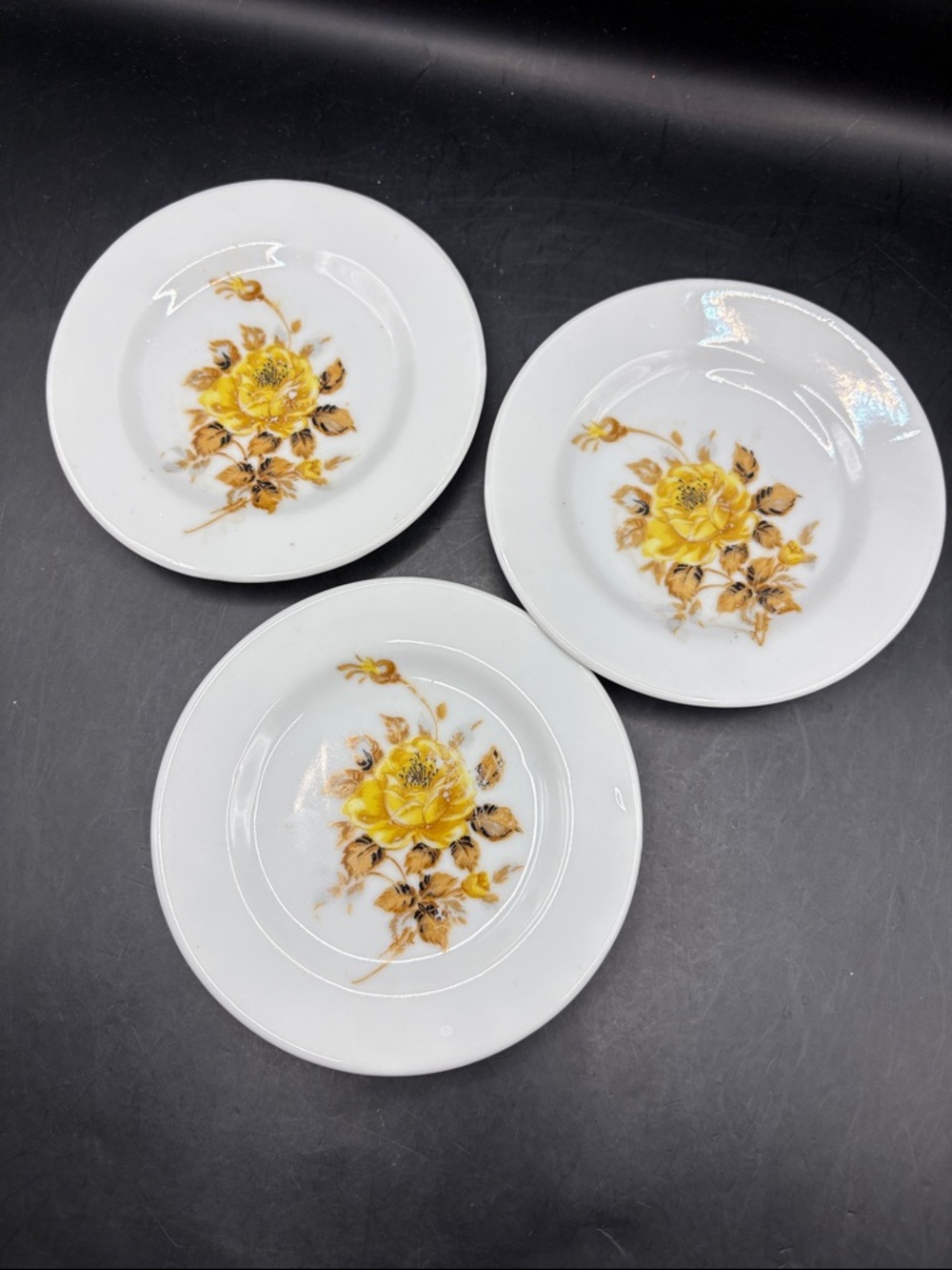 3 Yellow Rose mini Plates